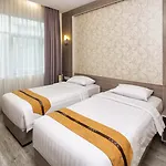 Verse Luxe Hotel Wahid Hasyim