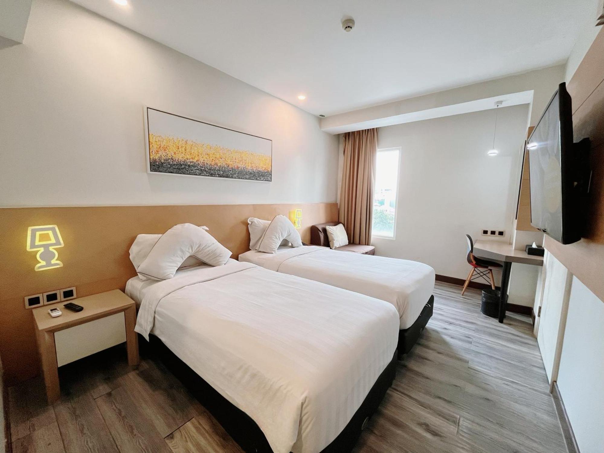 Hotel Verse Luxe Wahid Hasyim 3*
