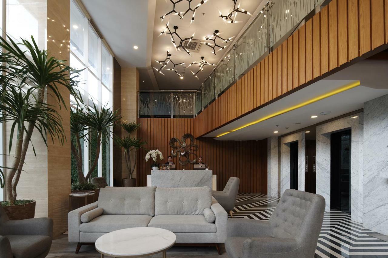 Hotel Verse Luxe Wahid Hasyim Jakarta